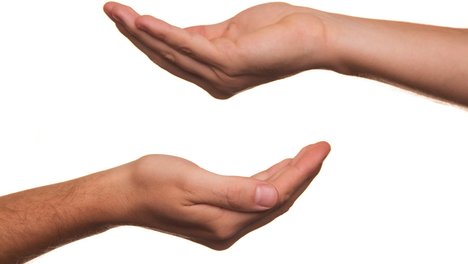offering-427297_1920.jpg