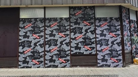 Das Foto zeigt die Front eines Modegeschäfts in Dortmund, das von der Marke "Thor Steinar" angemietet ist. 