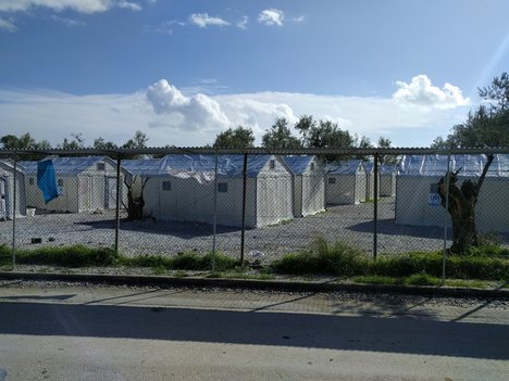 Das Foto zeigt ein Flüchtlingscamp auf Lesbos.