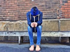 homeless-1213053_1920.jpg