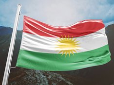 Das Foto zur Pressemitteilung der Partei die Linke in NRW zeigt die Flagge Kurdistans