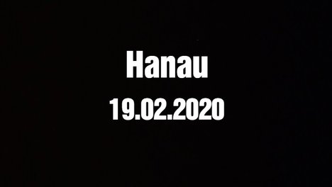 Das Foto zur Pressemitteilung der Linken NRW zum Terroranschlag von Hanau zeigt einen schwarzen Hintergrund. In weißer Schrift ist geschrieben: Hanau, 19.02.2020